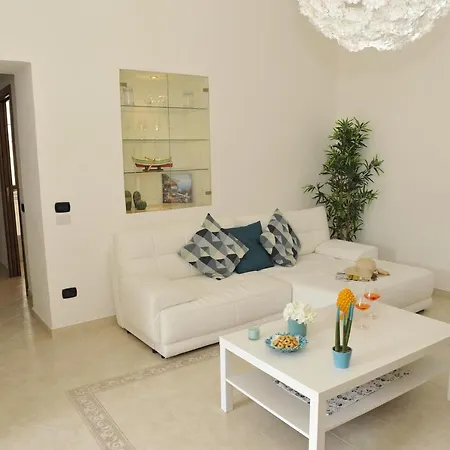 Mary House - Grazioso Con Garage 펜션 *